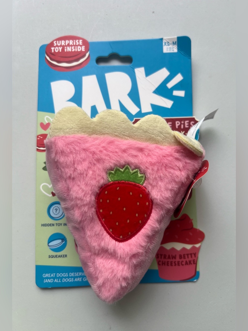 BARK Sweetie Pie Barkery Straw Betty Cheesecake S-M Dog Toy Squeak Crinkle Plush